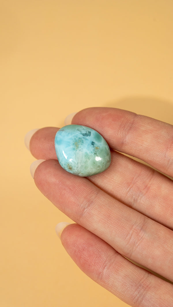 Larimar Trommelstein
