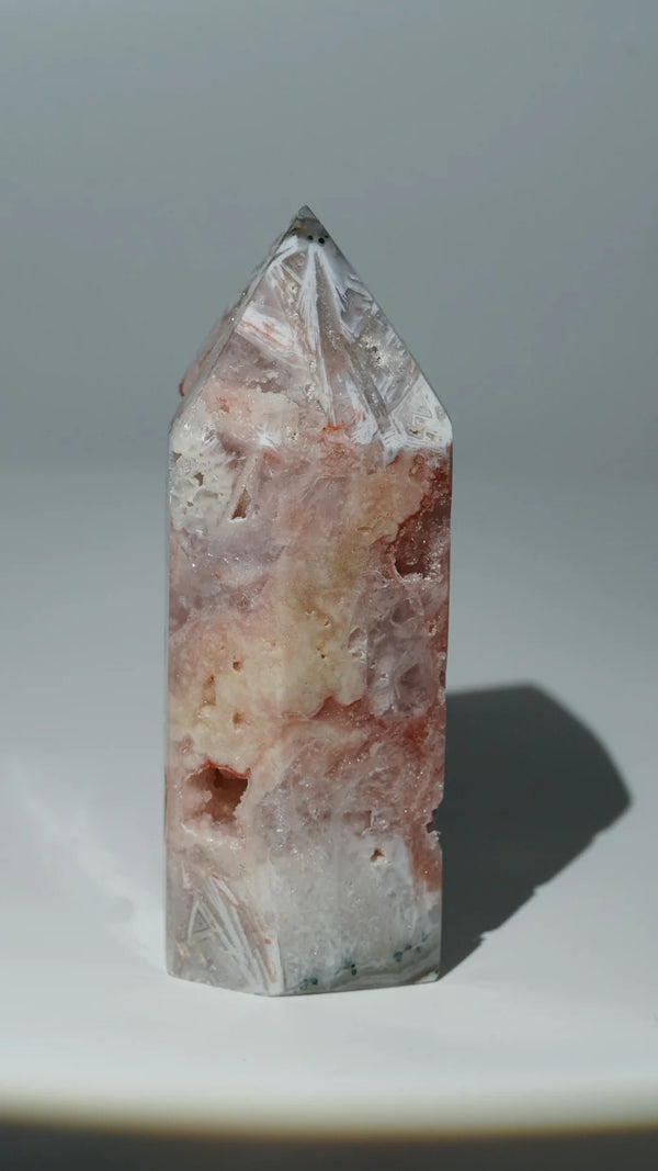 STATEMENT | Pink Amethyst Turm