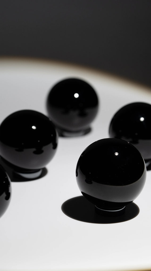 Obsidian Kugel ECLIPSE – Vorderansicht