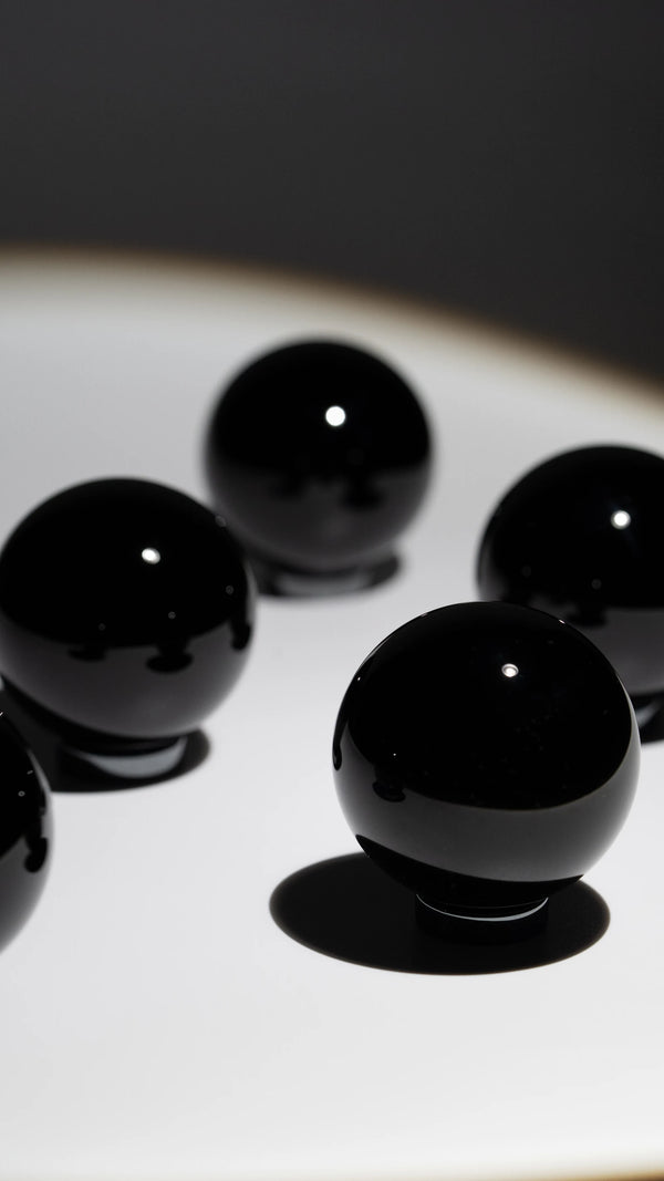 Obsidian Kugel ECLIPSE – Vorderansicht