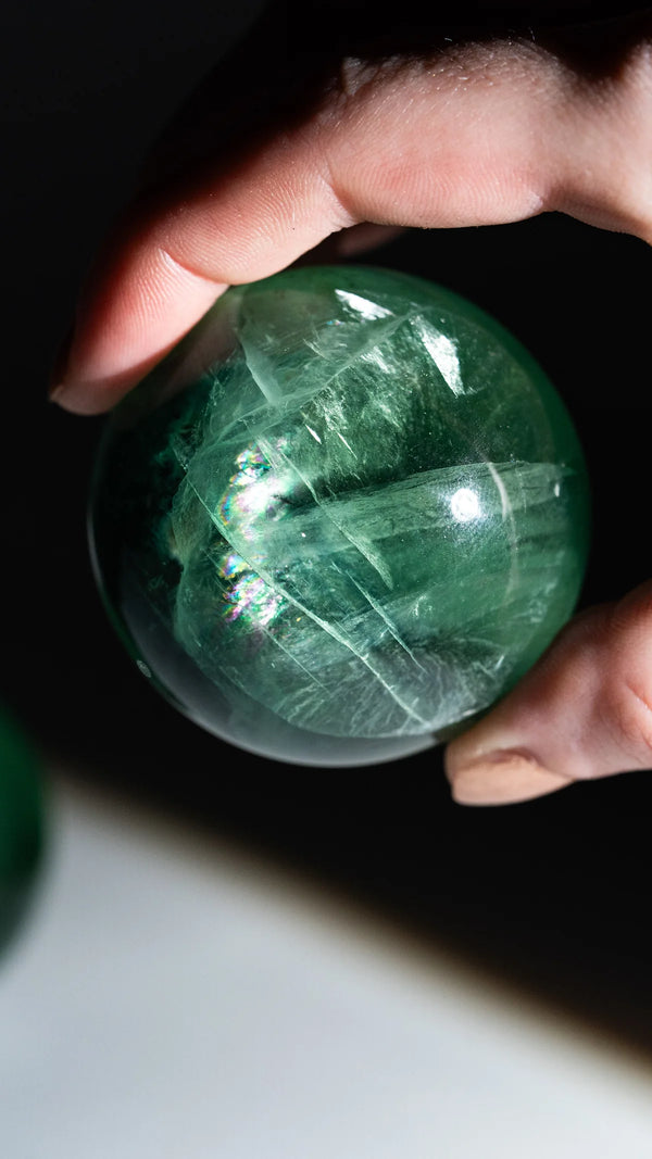 Grüne Fluorit Kugel – Innenstruktur
