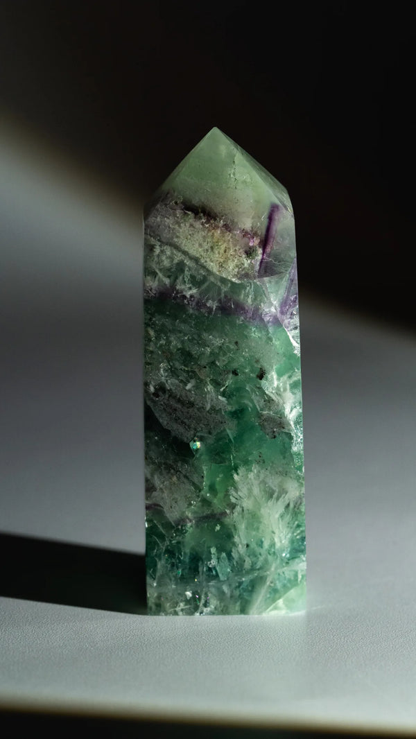 Regenbogenfluorit Turm